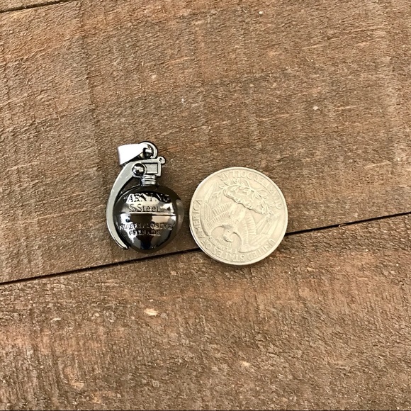 3D Black Grenade Pendant Chain - Picture 2 of 4
